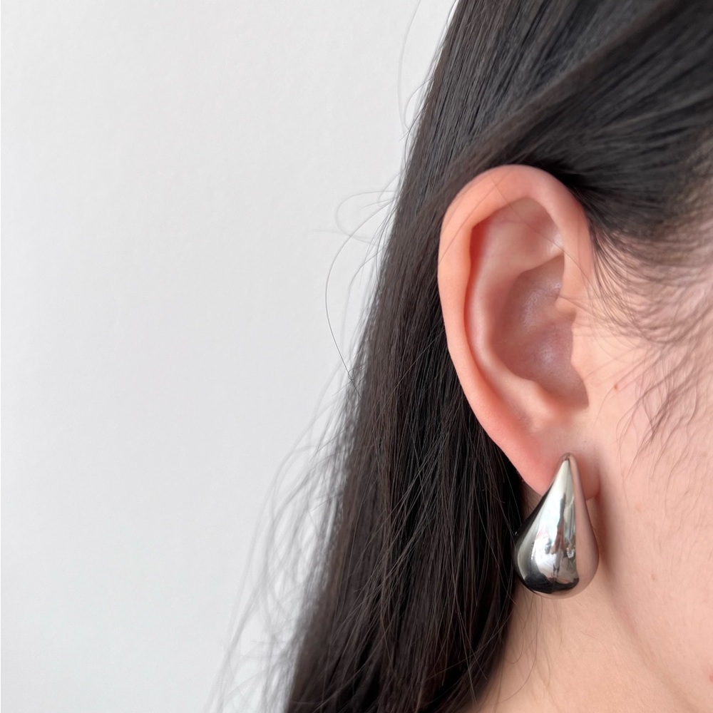 Bottega Veneta Chunky Drop Earrings - Picture 5 of 9